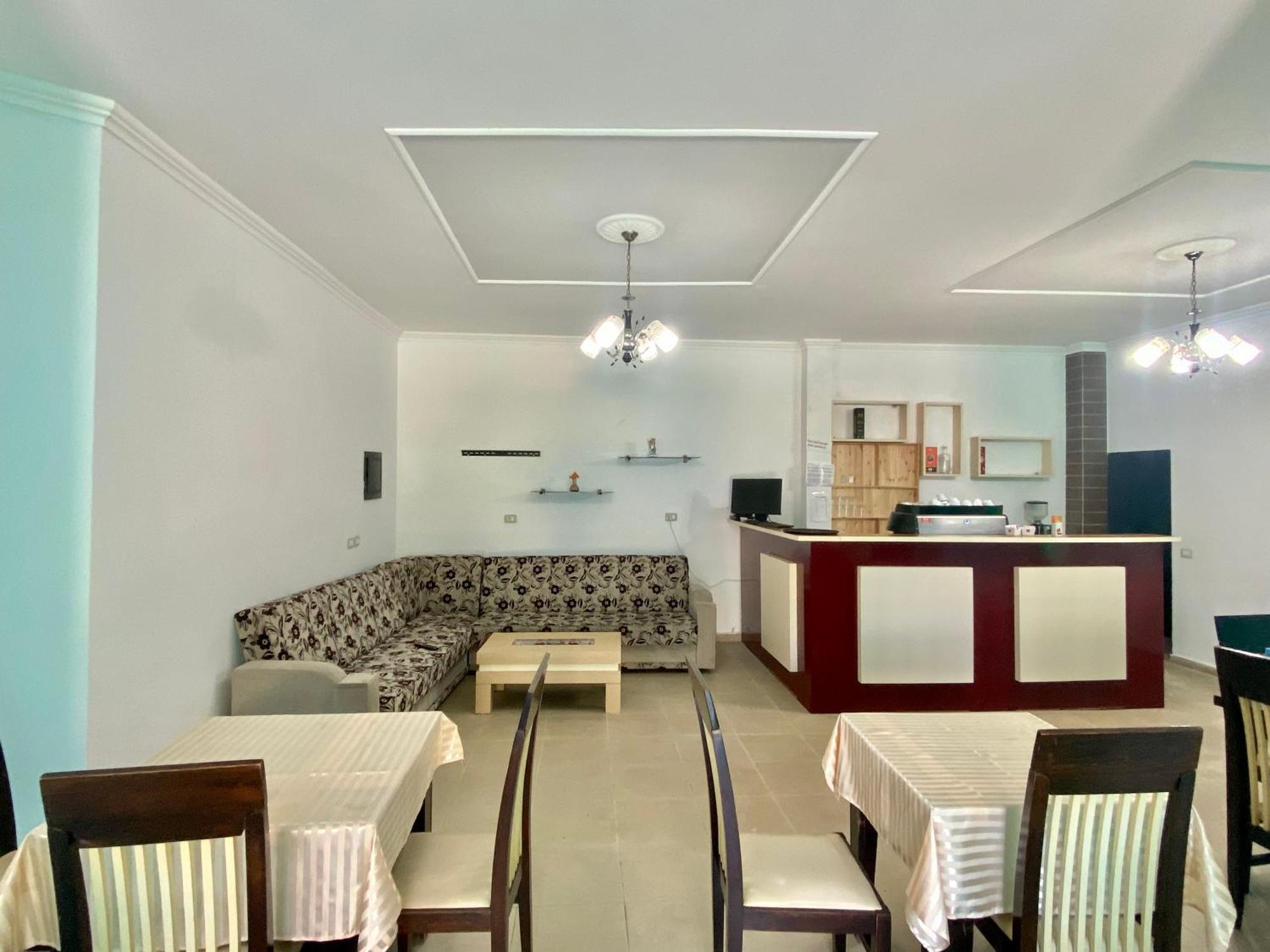 Hotel Adriatik Shëngjin 外观 照片